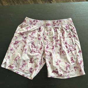 Legends Apparel 7”inseam Relay Shorts - Size M